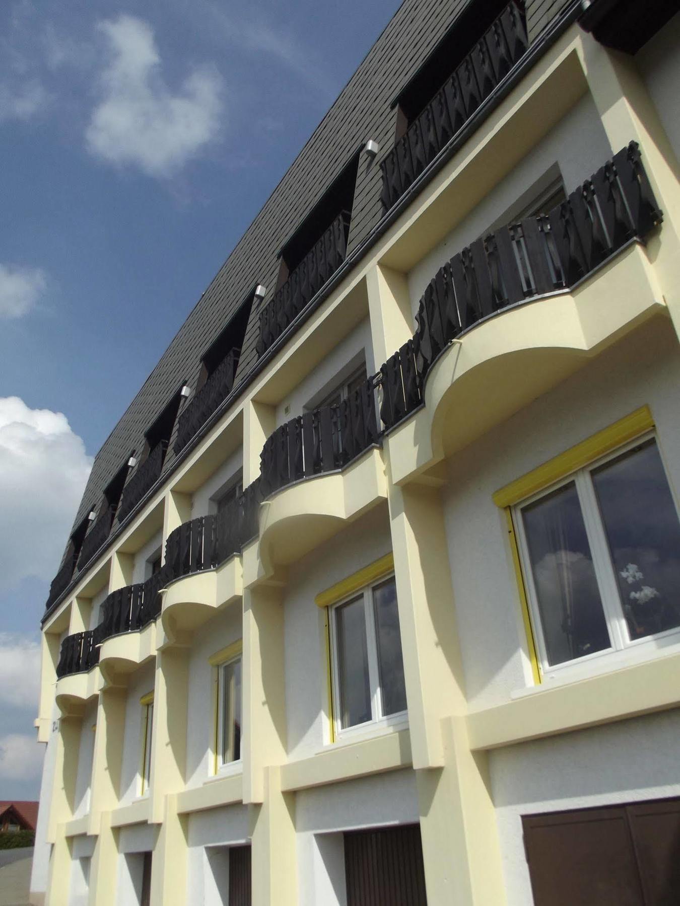 Zum Weissen Lamm Hotel Rothenberg Exterior foto