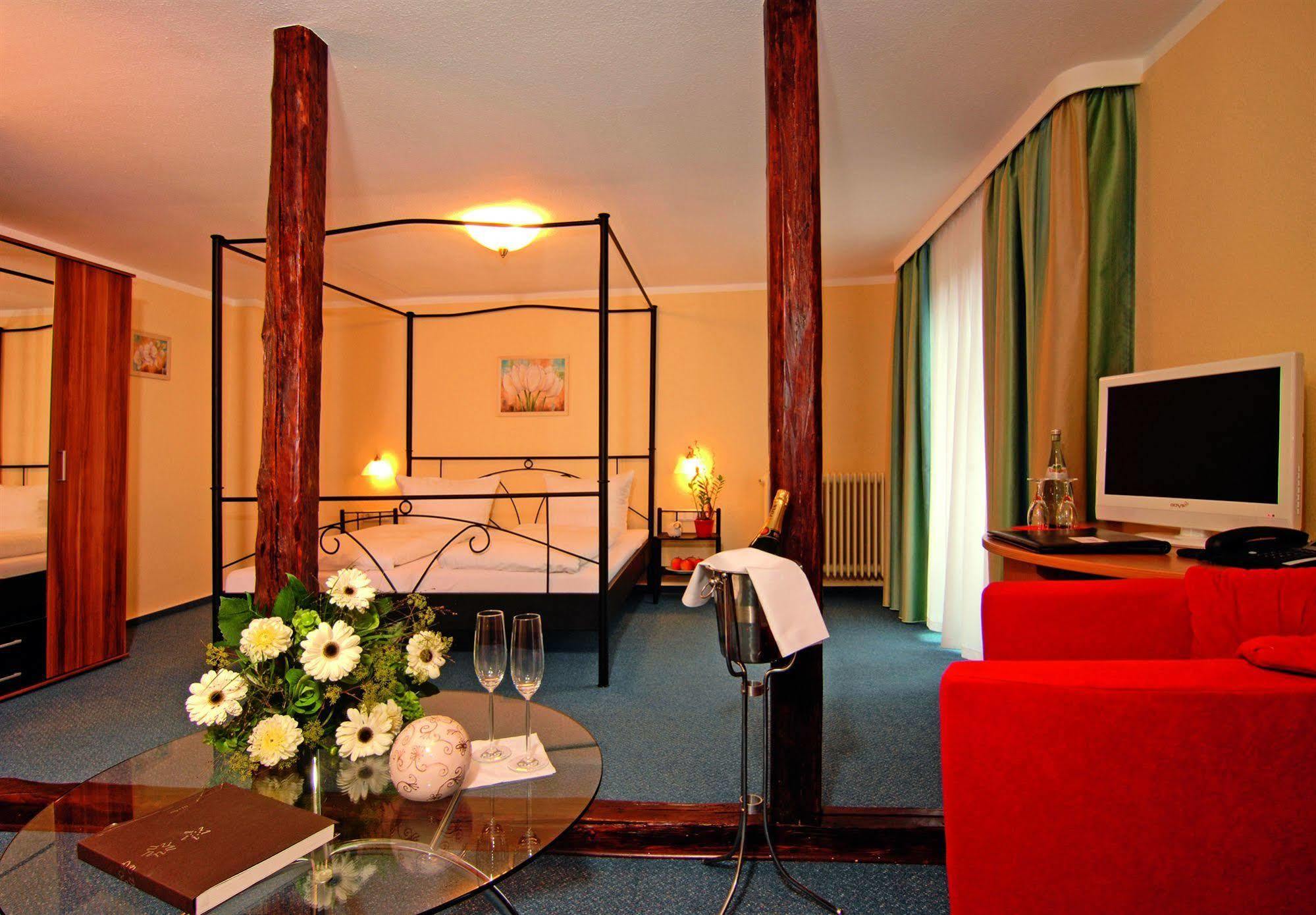 Zum Weissen Lamm Hotel Rothenberg Exterior foto